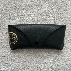 Black Ray Ban sunglasses case